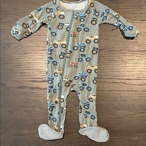 Bestaroo Monster Truck Footie